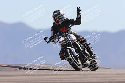 media/Nov-06-2023-Moto Forza (Mon) [[ce023d0744]]/2-Advanced Group/Session 4 (Turn 9)/